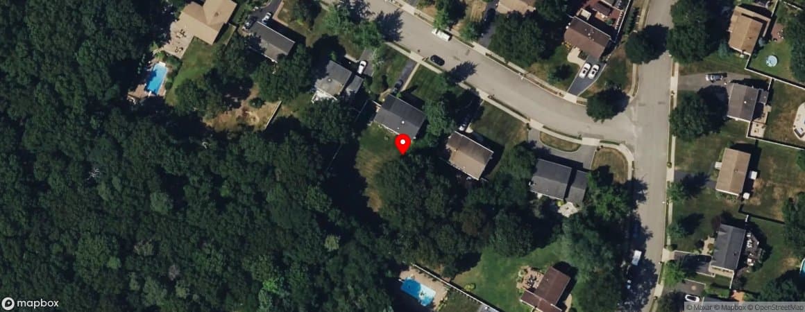 House image located at Islandia, New York, 11749