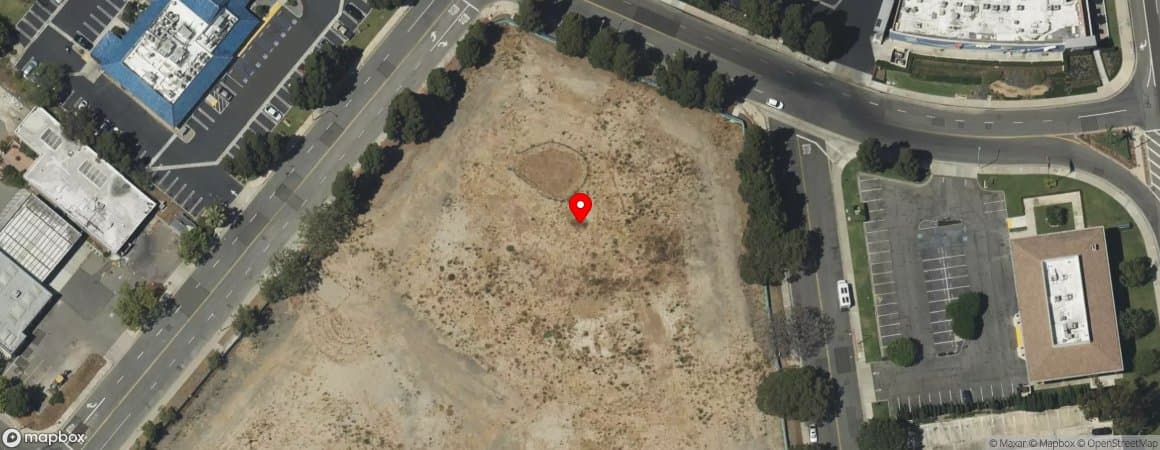 House image located at Newport Beach, California, 92660