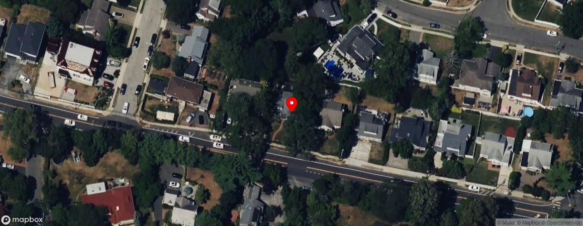 House image located at Hewlett, NY 11557