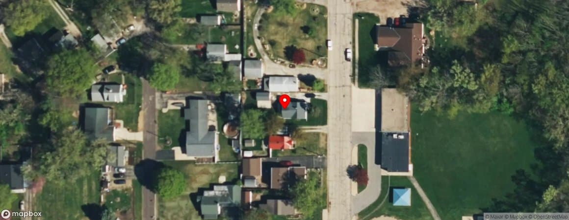 House image located at Creve Coeur, Illinois, 61610