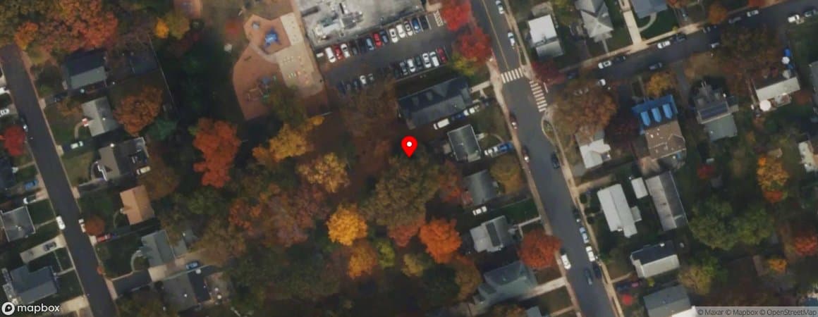 House image located at Arlington, Virginia, 22204