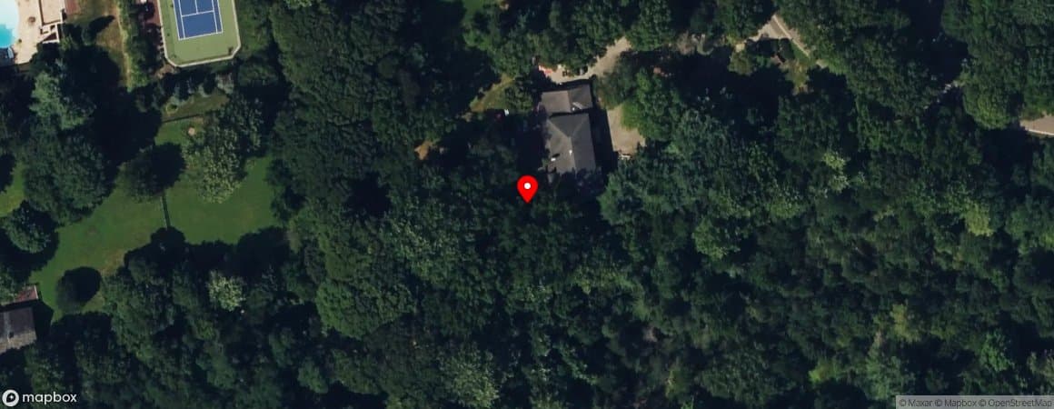 House image located at Old Westbury, New York, 11568