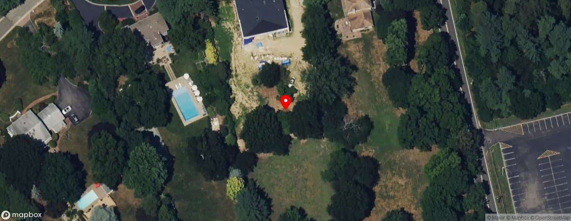 House image located at Old Westbury, New York, 11568