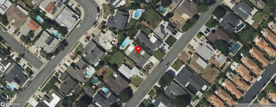 House image located at Newport Beach, California, 92660