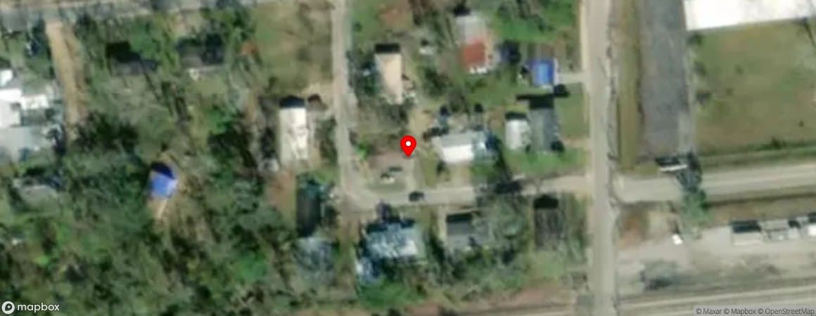 House image located at Chipley, Florida, 32428