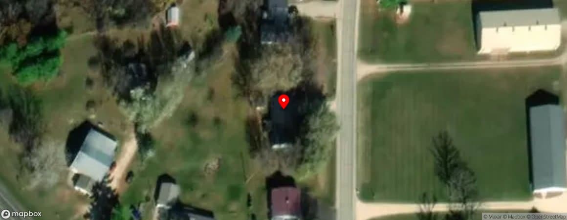House image located at Manchester, Iowa, 52057