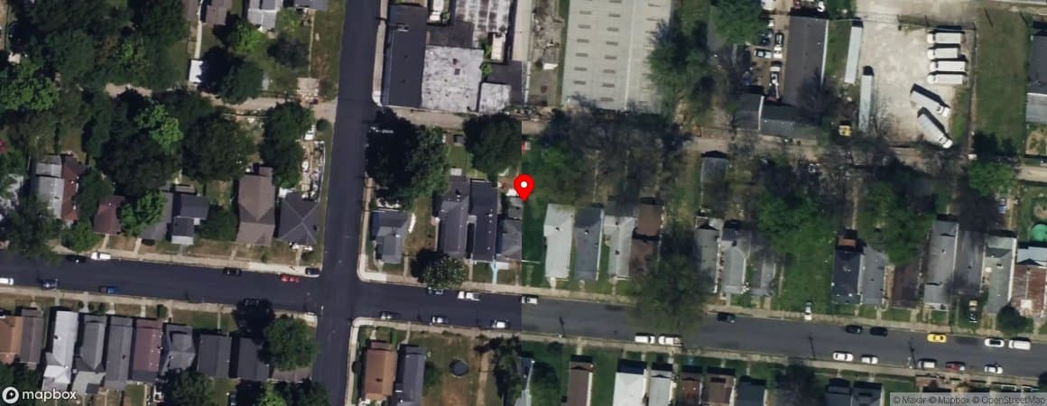 House image located at Louisville, Kentucky, 40210