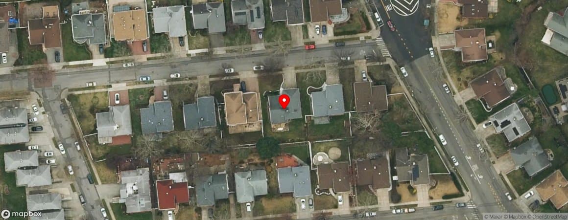 House image located at Oakland Gardens, New York, 11364