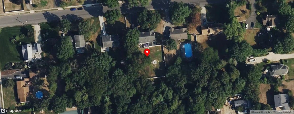 House image located at Bohemia, New York, 11716