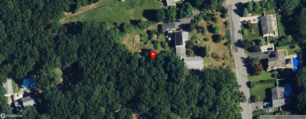House image located at Ridge, New York, 11961